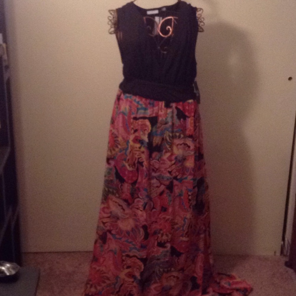Pretty Maxi Dress